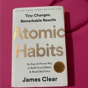 Atomic Habits by James Clear - White and Gold Hardcover